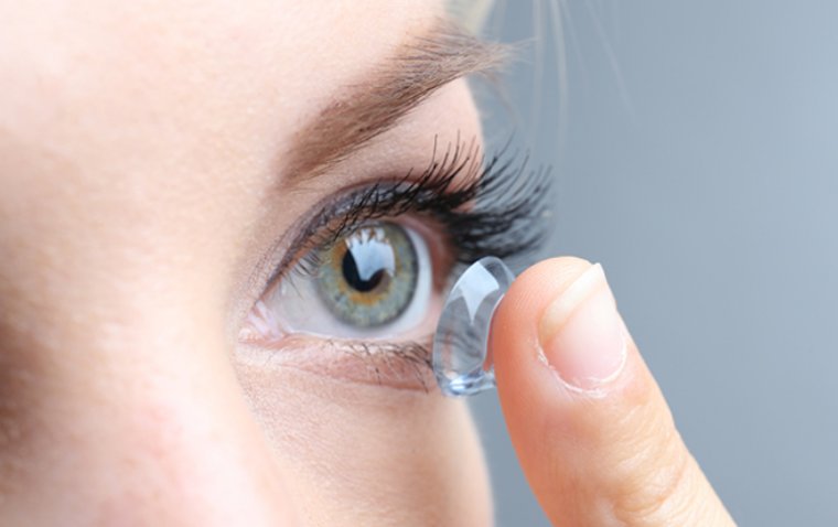 7 Tips to Determine if Contact Lenses Are Right for You