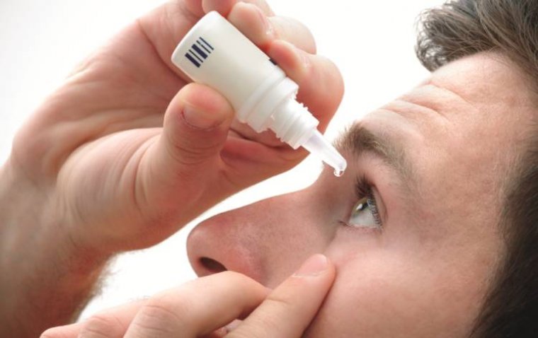 9 Essential Steps on How to Administer Eye Drops Properly
