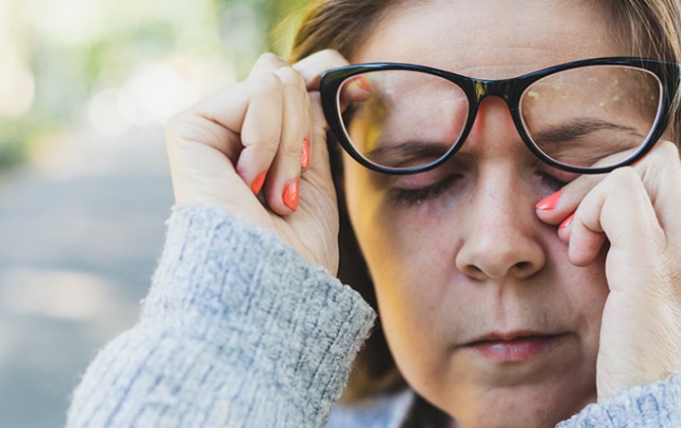 Eyelid Myokymia: Causes, Symptoms and Management