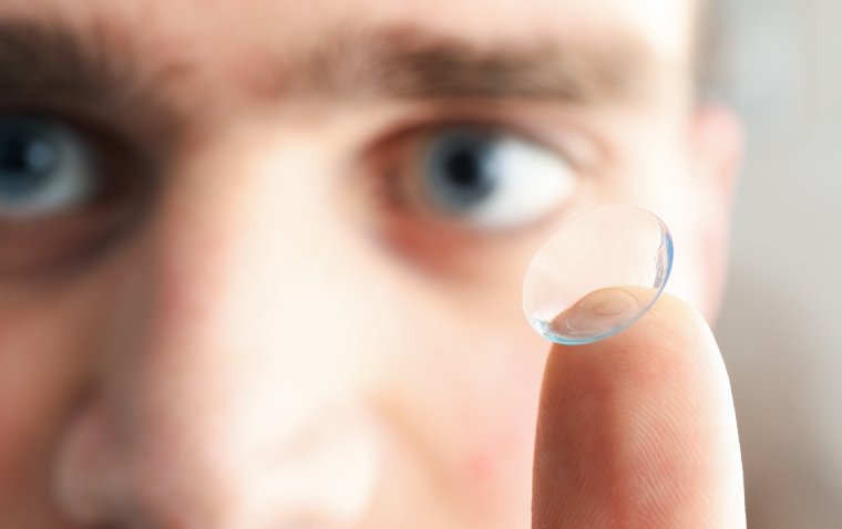 Toxic Truth: 'Forever Chemicals' in Contact Lenses Linked to Cancer